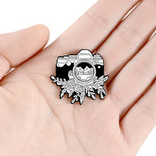 Retro Camera Enamel Pin Mountain Photography Outdoors Jewelry Brooches Lapel Pin Creative Badge Gift for Kids Friends 2024 - buy cheap