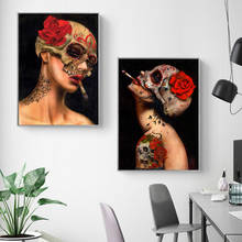 Pintura en lienzo de chica fumadora con flor y cráneo para decoración del hogar, imágenes artísticas de pared para sala de estar, Cuadros Nude modernos y sexys 2024 - compra barato