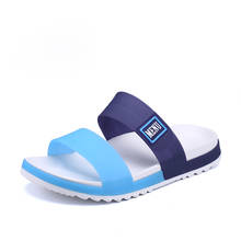 Sandalias a rayas informales para hombre, chanclas clásicas a la moda, zapatos de playa masculinos suaves y calientes, novedad, 45 2024 - compra barato