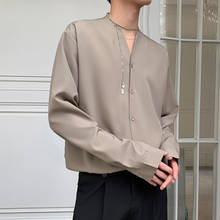 Camisa masculina estilo vintage com decote em v, camisa de manga comprida solta casual coreana japonesa, camisetas de cor sólida para homens 2024 - compre barato
