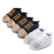 Zapatillas de deporte de estrella brillante para bebés, zapatos antideslizantes informales de algodón para niños pequeños, con lentejuelas y estrellas 2024 - compra barato