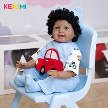 KEIUMI-Muñeca de bebé Reborn de piel negra para niños, de 55 cm juguete de cuerpo de tela, realista y sonriente, vestidos de bebé vivo 2024 - compra barato