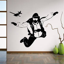 Adesivo de parede skydiver decalque de vinil para decoração de parede de casa, esportes radicais, sala de estar, dormitórios, arte e decoração hy1222 2024 - compre barato