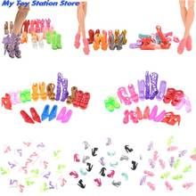 Presente criativo 10 pares sortidas sandálias coloridas cópia cristal sapatos de salto alto para acessórios da boneca roupas vestido acc 2024 - compre barato