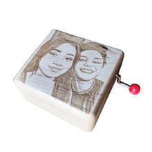 Angelagifts-caja de madera natural hecha a mano con foto grabada, caja de música con manivela, regalos de cumpleaños y boda, envío gratis 2024 - compra barato