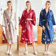 Bata de satén Sexy Kimono de seda hasta la rodilla de dama de honor hoja de baño bata de novia de talla grande para ropa de dormir de boda 2024 - compra barato