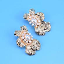 Nova flor em forma de metal incrustado pérolas brincos de gota jóias finas acessórios para mulheres venda quente moda estilo bijoux 2024 - compre barato