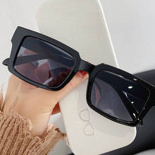 Gafas de sol rectangulares para hombre y mujer, lentes de sol rectangulares, retro, de color, UV400, de metal, regalo de Año Nuevo 2021 2024 - compra barato