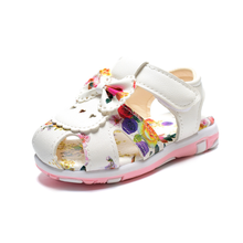 Sandálias infantis de verão para meninas de couro floral fechado sapatos infantis sola macia moda bebê sapatos de bebê eu 15-25 2024 - compre barato