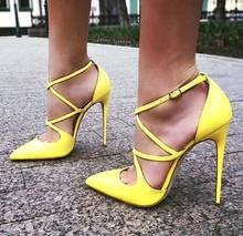 Zapatos de tacón fino con correa cruzada para mujer, calzado Sexy de cuero amarillo, con punta en pico, para vestido de banquete, personalizado 2024 - compra barato