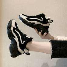 Tênis feminino cano alto vulcanizado, calçado feminino sneakers plataforma casual 2024 - compre barato