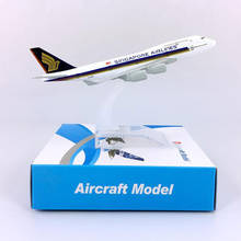 Avión aéreo de Singapur modelo B747 de 16CM fundido a presión, escala 1:400, con base de aleación, juguete de exhibición coleccionable 2024 - compra barato