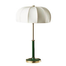 Lámpara de mesa minimalista para sala de estar, luz de lujo posmoderna, con personalidad creativa, para dormitorio, estudio, mesita de noche, de diseño 2024 - compra barato