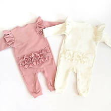 Одежда для новорожденных девочек; сезон осень-зима; цельнокроеный комбинезон с длинными рукавами и оборками; комбинезон с рукавами-крылышками; хлопковая одежда 2024 - купить недорого