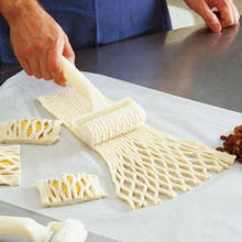 1 шт. небольшой инструмент для выпечки печенье пирог для пиццы хлеба Кондитерские решетчатые роликовые резаки пластиковые колесные ножи ролик для тиснения теста 2024 - купить недорого