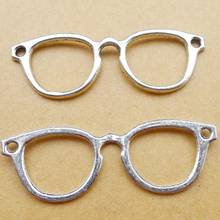 100 Uds. Abalorios para gafas de 55mm x 19mm, colgante para fabricación de joyas DIY, color plateado antiguo 2024 - compra barato