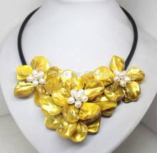 Free Shipping  yellow mother of pearl shell hand weave 3 flower pendant necklace 18" fashion jeWELRY 2024 - buy cheap