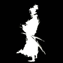 Забавная Автомобильная наклейка самурайский дизайн ниндзя Восточный меч модные виниловые аксессуары ПВХ наклейка черный/Серебряный для Gt,23 см * 12 см 2024 - купить недорого
