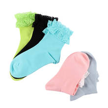 2020 г. Модные милые женские носки милые кружевные короткие носки с рюшами и оборками для леди, носки принцессы для девочек, милые яркие однотонные короткие носки 2024 - купить недорого