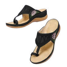 Sandálias femininas casuais bordadas, calçado com salto de praia casual, para o verão, 2020 2024 - compre barato