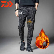Calça masculina daiwa para pescaria, calça de inverno para homens quente em malha, calça de ciclismo esportiva reforçada com camuflagem 2024 - compre barato