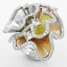 Кольцо женское, разноцветное, в форме цветка, инкрустированное белым цирконием 2024 - купить недорого