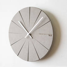 Reloj moderno de decoración de pared para el hogar, colgante avanzado de color gris, exquisito reloj de moda negro MDF redondo, relojes de aguja silenciosos 2024 - compra barato