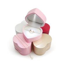 Caja de joyería con luz LED en forma de corazón, embalaje colgante para anillo de boda, soporte para joyería 2024 - compra barato