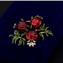 Vintage vermelho romã ramo broche mulher roupas jaqueta flor de fruto broches acessórios 2024 - compre barato