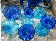 Новое голубое муранское стекло ручной работы настенные тарелки Chihuly стиль свадебное декоративное стекло современный 2024 - купить недорого