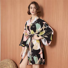 Bata Kimono de estilo japonés tradicional para Mujer, ropa de dormir corta con estampado de flores, cárdigan de moda asiática, pijamas ajustados de otoño 2024 - compra barato