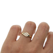 Простой золотистый кольцо со звездами, обручальные кольца с гравировкой в виде одной звезды с фианитом, минимальное изящное ювелирное изделие для женщин 2024 - купить недорого