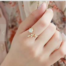Корейский витой цветок Стразы Открытое кольцо розовое золото кольцо на палец для женщин эффектное регулируемое кольцо оптовая продажа 2024 - купить недорого