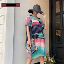Early Autumn New MIYAKE Dress Fashion Casual Printing Ink V-neck Short Sleeve Loose Expansion Dresses Large Size Dress 2024 - buy cheap