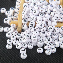 100 Pçs/lote 4X7MM Rodada Acrílico Carta Beads Alfabeto Único A-Z Branco Rodada Pulseira Jóias Fazendo Contas 2024 - compre barato