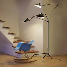 Luminária de chão pendente com hastes articuladas, de estilo industrial, para ambientes como sala de estar 2024 - compre barato