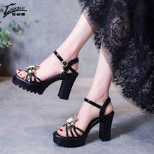 Sandálias de plataforma de cristal mulheres verão sapatos de salto alto moda peep toe slides zapatos mujer preto oco bombas 2024 - compre barato