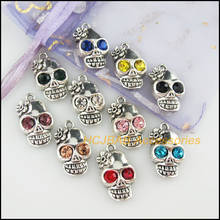 10 pçs tibetano tom de prata retro halloween crânios cristal misturado pingentes 13x22mm 2024 - compre barato