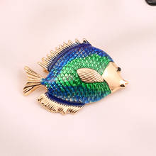 Модный бренд персональная морская тропическая рыба инкрустированная бриллиантами и каплями глазури темпераментная брошь аксессуары 2024 - купить недорого