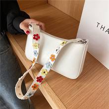Маленькие белые сумки через плечо из искусственной кожи для женщин 2021 простая трехмерная сумка через плечо с цветами женские роскошные дорожные сумки 2024 - купить недорого