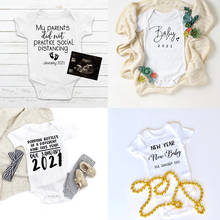 Funny Social Distancing Onesies Baby Coming Soon 2021 Onesie Pregnancy Announcement Baby Announcement Pregnancy Reveal Bodysuits 2024 - buy cheap
