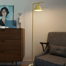 Nordic sala de estar lâmpada assoalho estudo personalidade criativa ouro é um vertical moderno e minimalista designer lâmpada assoalho 2024 - compre barato