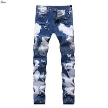 Лидер продаж, брендовые дизайнерские модные джинсы, мужские прямые синие мужские джинсы с принтом, мотоциклетные джинсовые брюки, рваные джинсы, 100% хлопок 2024 - купить недорого