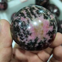 Cerca de 60mm flor de ameixa mineral natural, esfera de cristal de turmalina, esfera de meditação, bola de cristal de cura, decoração de casamento 2024 - compre barato