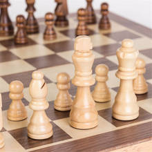 Conjunto de xadrez portátil i14, conjunto internacional de jogos divertidos com chessman magnético 2024 - compre barato