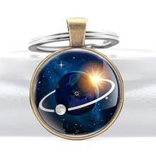 LLavero de cúpula de cristal de Luna y tierra para hombre y mujer, joyería, regalos 2024 - compra barato