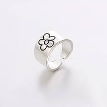 2021 простое модное женское кольцо, новый дизайн, высокое качество, маленький цветок ромашки, Открытое кольцо, милые модные ювелирные изделия 2024 - купить недорого