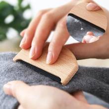 Cepillo Manual de madera para el cuidado de la ropa, removedor de pelusa para suéter, peine de tela, fácil de limpiar, recortador peludo 2024 - compra barato