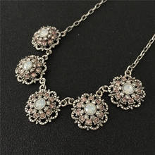 Trendy Women Elegant Pendant Choker Necklace Rhodium Color Delicate Design Flower Shape Pendant Necklace for Women Party 2024 - buy cheap