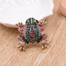 Милые Красочные Стразы Брошь с дизайном «лягушка» pins для женщин, модные украшения в виде животных 2024 - купить недорого